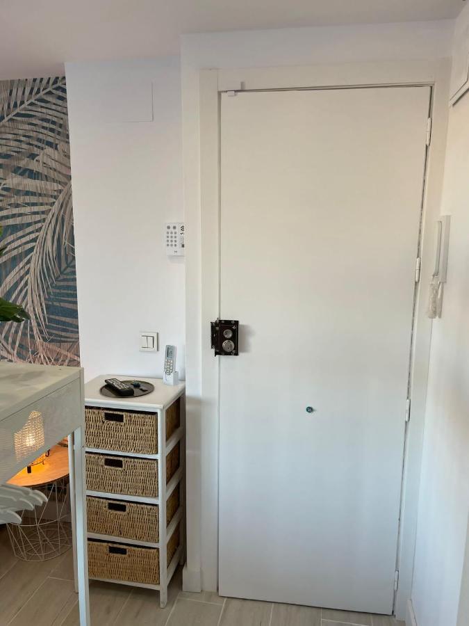 Apartamento Tres Banderas Естепона Екстериор снимка